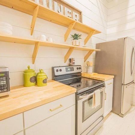 Darlin' Downtown Dawghouse Apartment Атенс Екстериор снимка