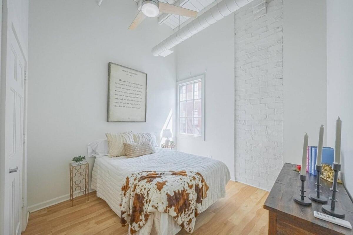 Darlin' Downtown Dawghouse Apartment Атенс Екстериор снимка