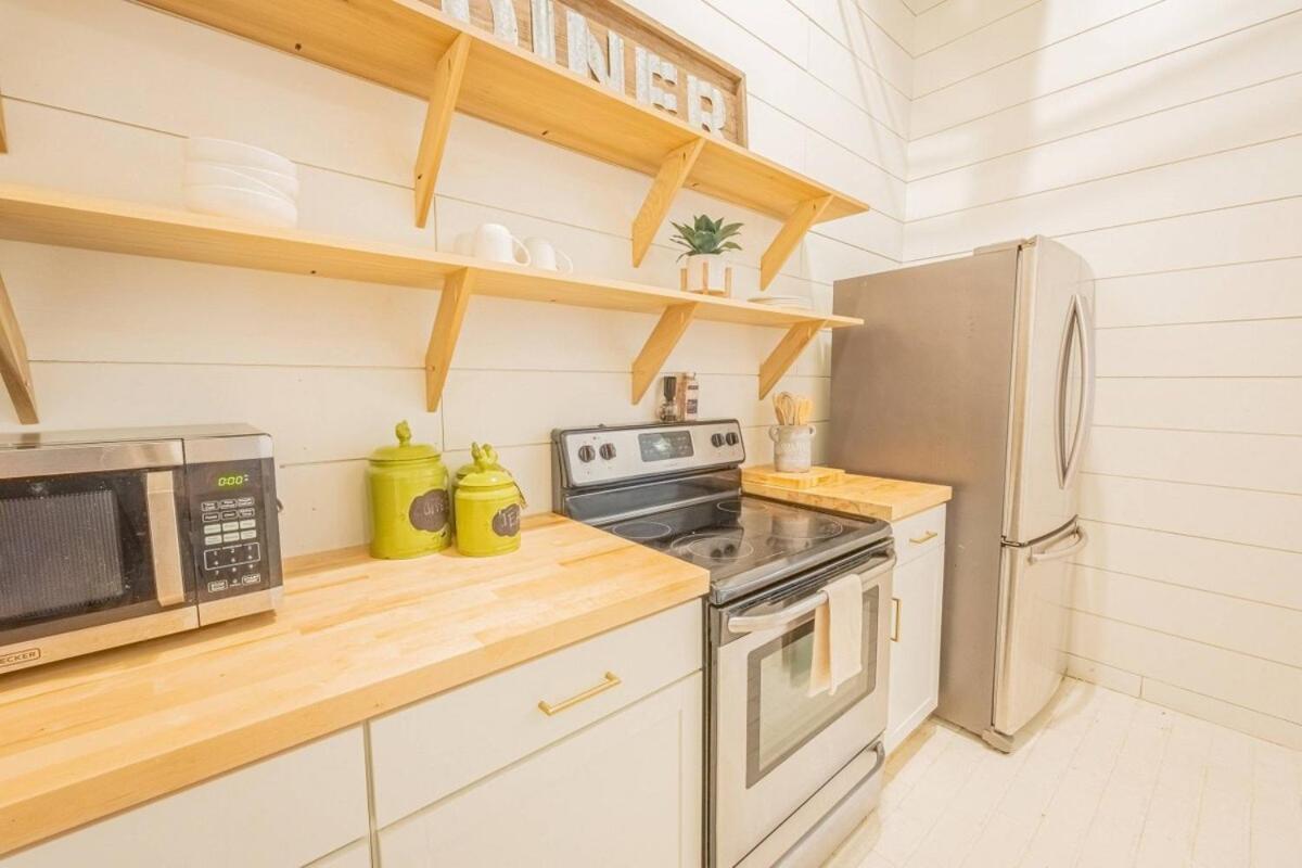 Darlin' Downtown Dawghouse Apartment Атенс Екстериор снимка