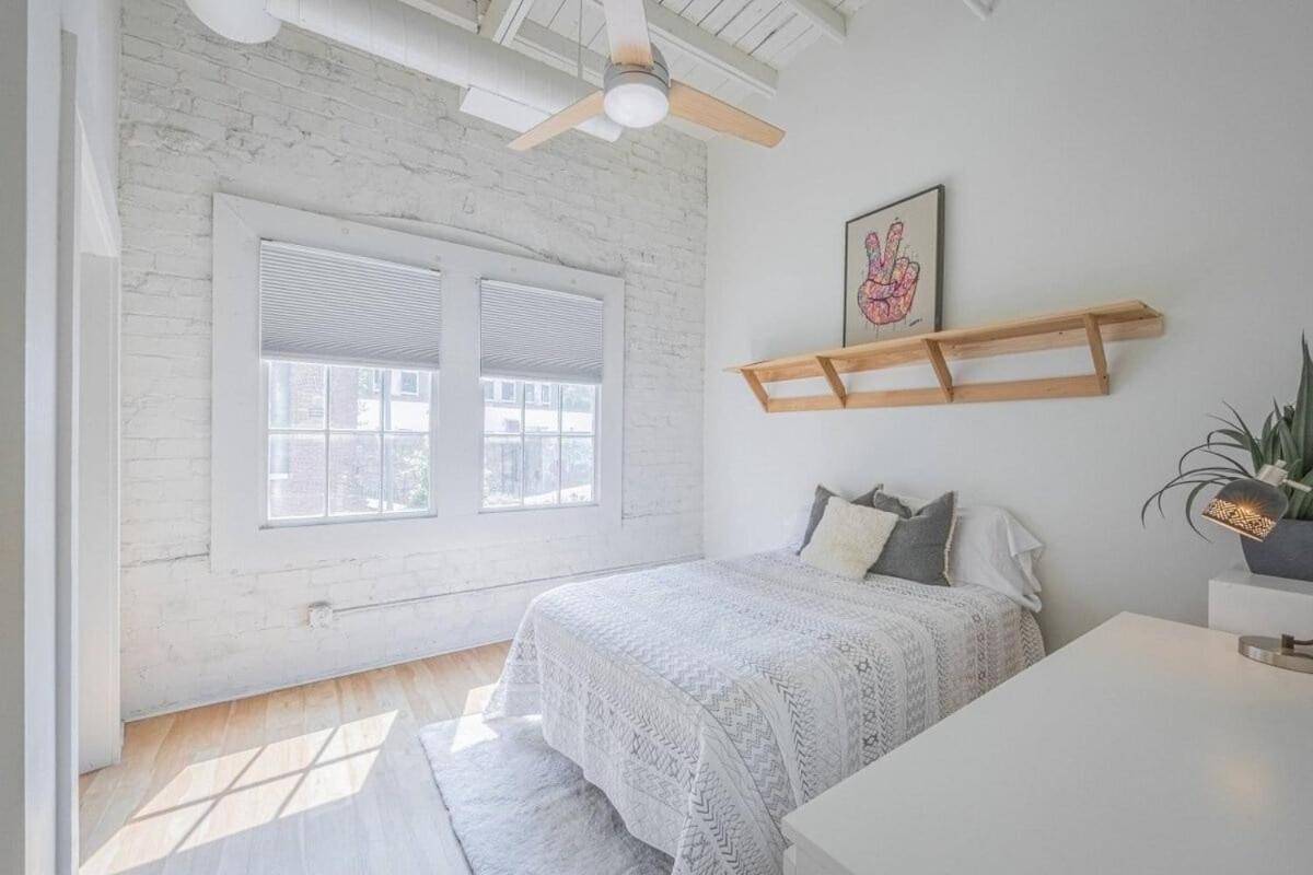 Darlin' Downtown Dawghouse Apartment Атенс Екстериор снимка